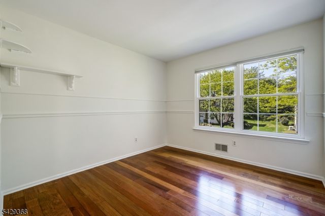 9 Cambridge Ct, Montgomery Twp., NJ 08540