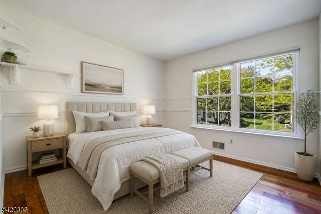 9 Cambridge Ct, Montgomery Twp., NJ 08540