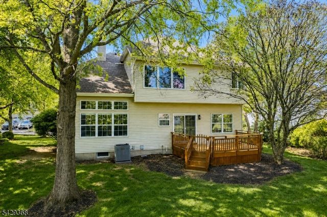 9 Cambridge Ct, Montgomery Twp., NJ 08540