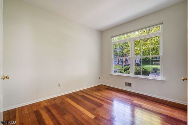 9 Cambridge Ct, Montgomery Twp., NJ 08540