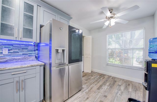 2390 BENTLEY DR, Palm Harbor, FL 34684