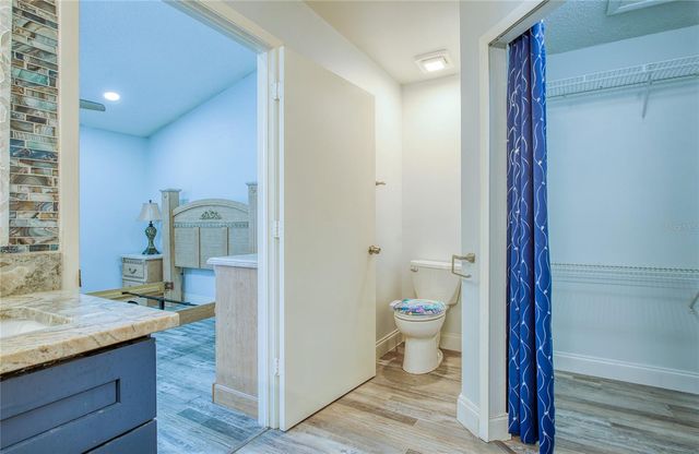 2390 BENTLEY DR, Palm Harbor, FL 34684
