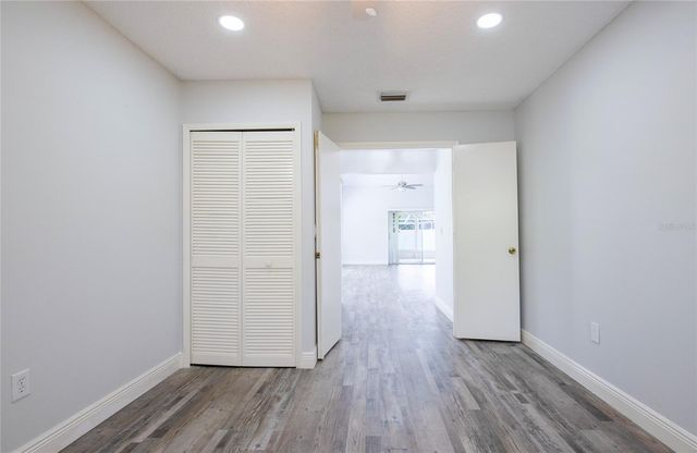 2390 BENTLEY DR, Palm Harbor, FL 34684