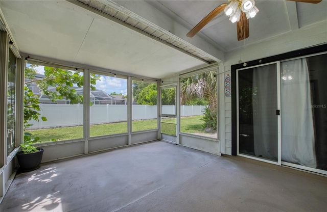 2390 BENTLEY DR, Palm Harbor, FL 34684