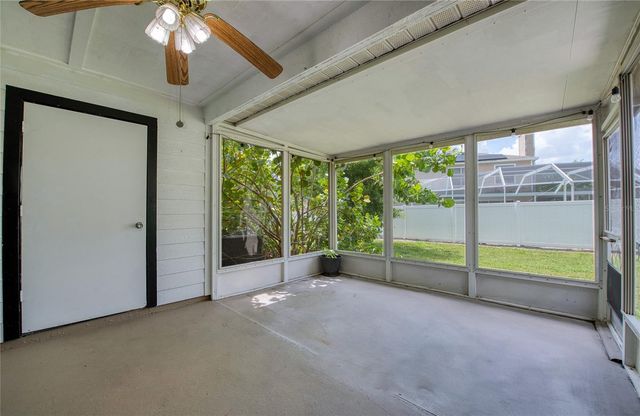 2390 BENTLEY DR, Palm Harbor, FL 34684