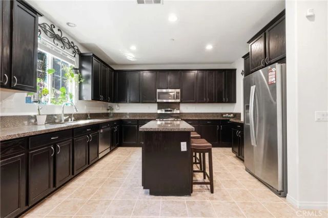 17948 Yellow Dock, San Bernardino, CA 92407