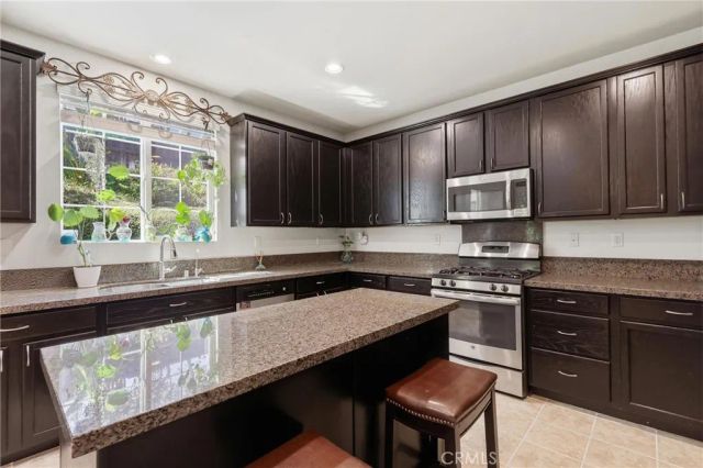 17948 Yellow Dock, San Bernardino, CA 92407