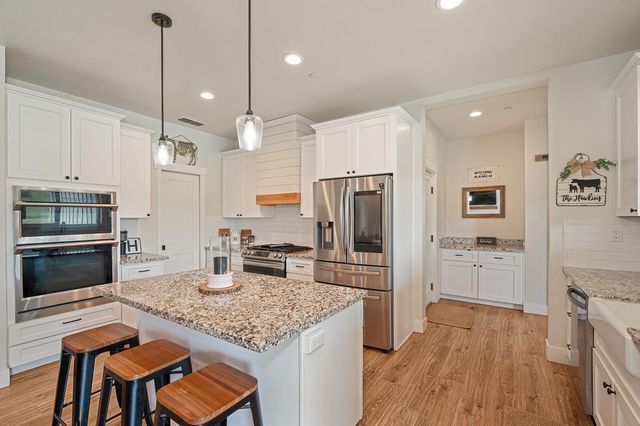 6790 Dornes Rd, Lincoln, CA 95648