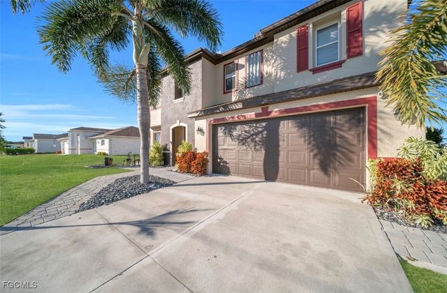 207 NE 24th TER, Cape Coral, FL 33909