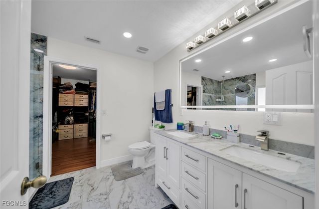 207 NE 24th TER, Cape Coral, FL 33909