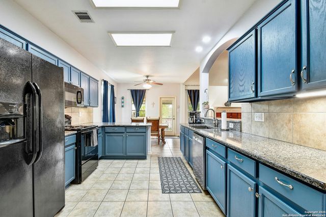 24738 Crescent Path, San Antonio, TX 78258