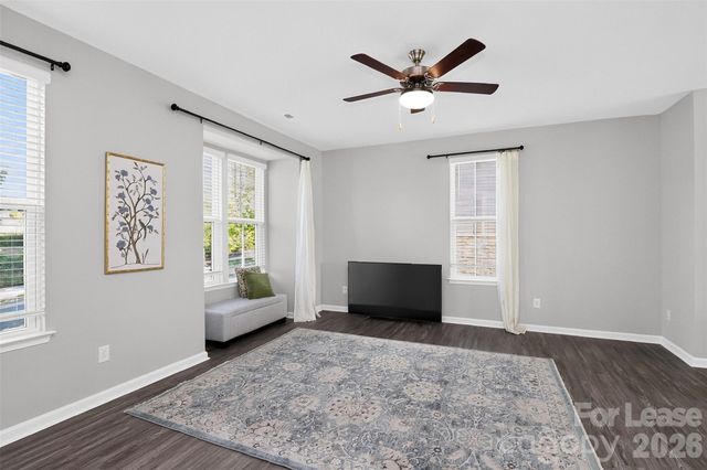 10840 Overlook Mountain Drive, Charlotte, NC 28216