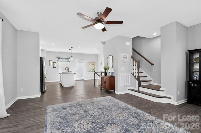 10840 Overlook Mountain Drive, Charlotte, NC 28216