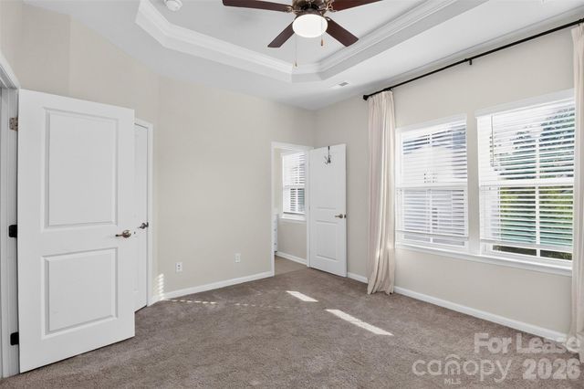 10840 Overlook Mountain Drive, Charlotte, NC 28216