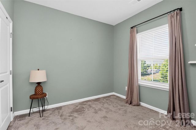 10840 Overlook Mountain Drive, Charlotte, NC 28216