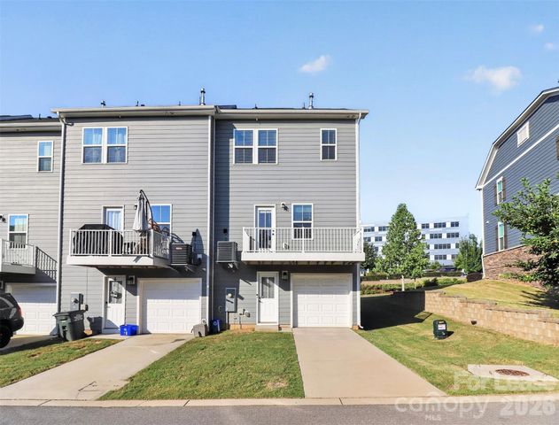 10840 Overlook Mountain Drive, Charlotte, NC 28216