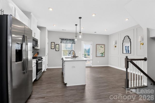 10840 Overlook Mountain Drive, Charlotte, NC 28216
