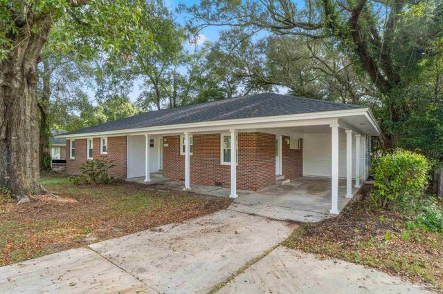 4252 Acacia Dr, Pensacola, FL 32503