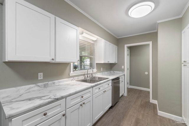 4252 Acacia Dr, Pensacola, FL 32503