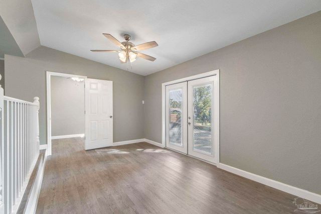4252 Acacia Dr, Pensacola, FL 32503
