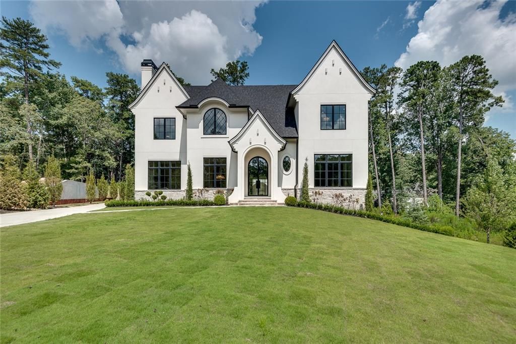 Image 5 of property listing at 130 Bridge Way, Alpharetta, GA 30005