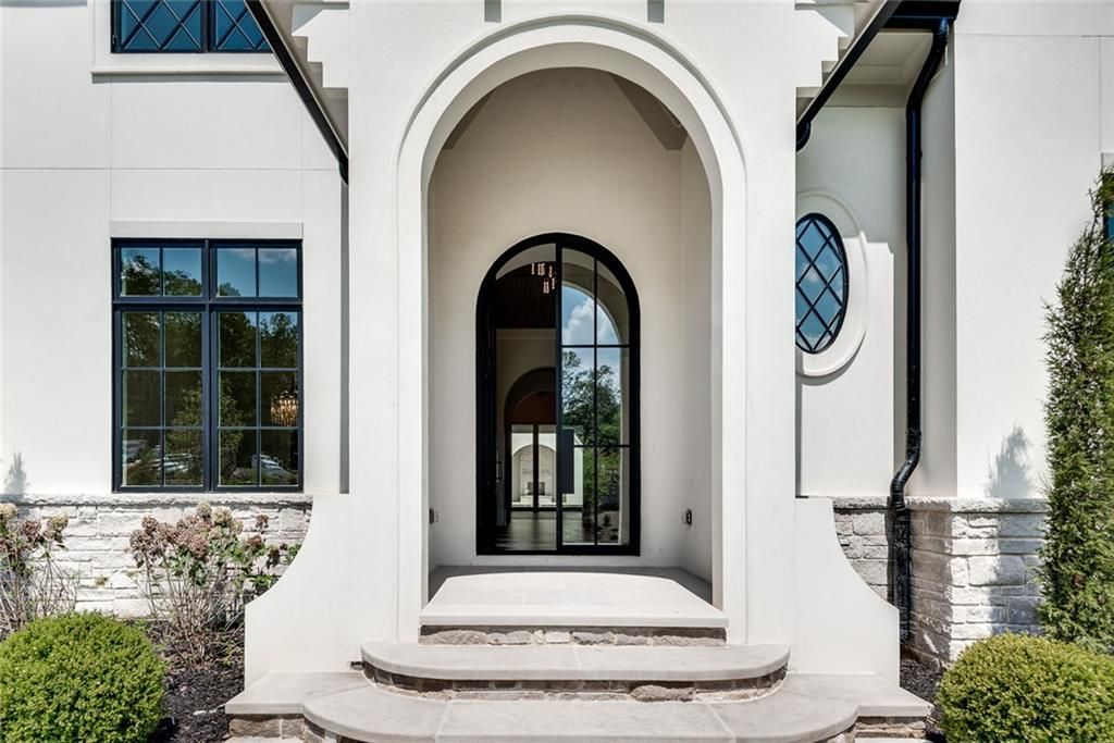 Image 7 of property listing at 130 Bridge Way, Alpharetta, GA 30005