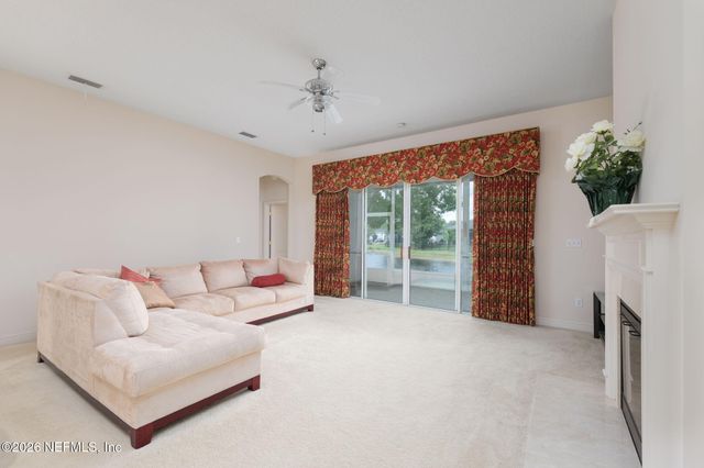 9517 ADELAIDE Drive, Jacksonville, FL 32244