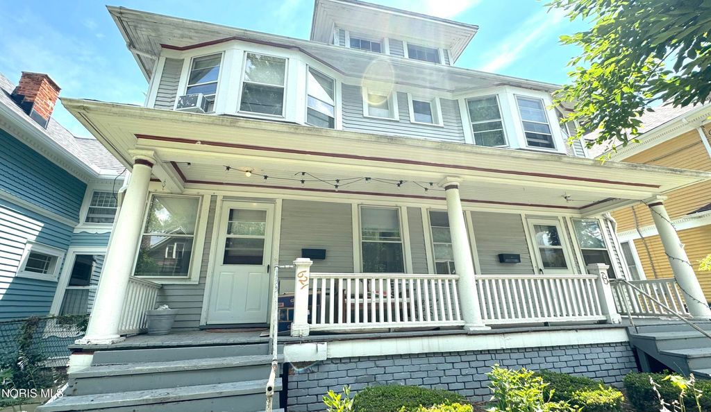 621 Acklin Avenue, Toledo, OH 43620