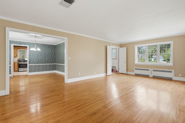 2310 16th Avenue, Moline, IL 61265