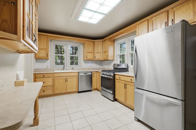2310 16th Avenue, Moline, IL 61265