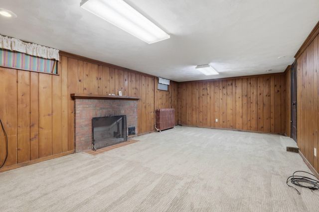 2310 16th Avenue, Moline, IL 61265