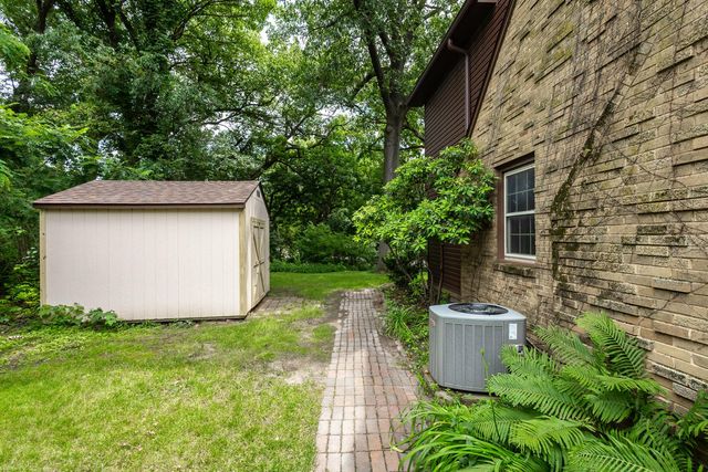 2310 16th Avenue, Moline, IL 61265