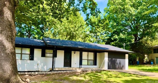 100 WISTERIA, Hot Springs, AR 71913