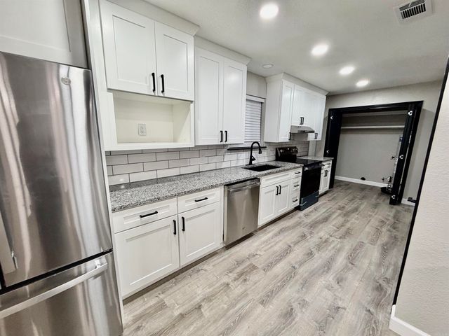 100 WISTERIA, Hot Springs, AR 71913