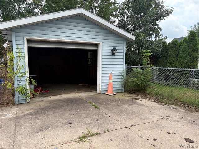 2467 Cleveland Avenue, Niagara Falls, NY 14305
