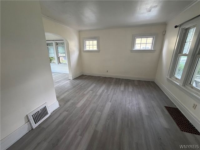 2467 Cleveland Avenue, Niagara Falls, NY 14305