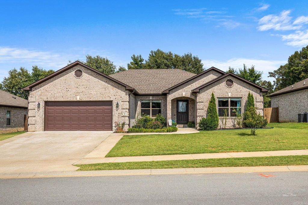 72 Cimarron Circle, Cabot, AR 72023