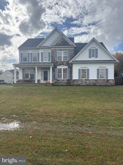 19 HEMPSTEAD DR, Newark, DE 19702