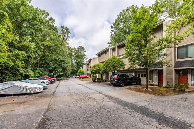 2875 Torreya SE Way, Marietta, GA 30067