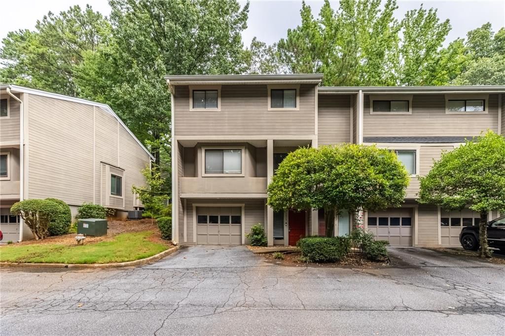 2875 Torreya SE Way, Marietta, GA 30067