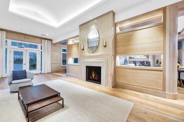 195 Belmont Circle, Yaphank, NY 11980