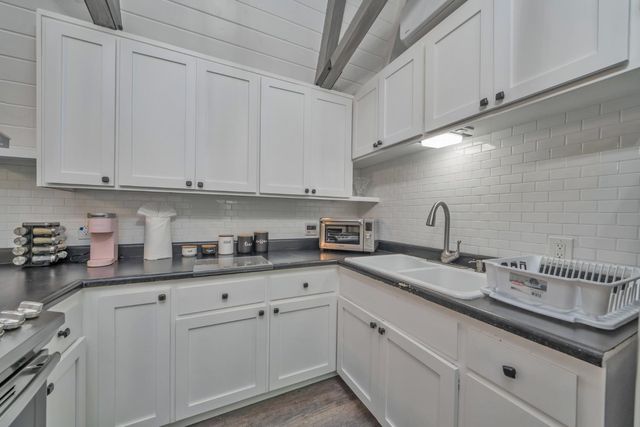 4965 Clear Creek Rd, Placerville, CA 95667