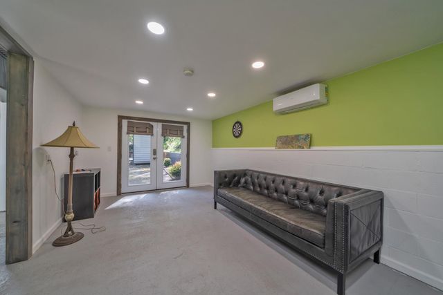 4965 Clear Creek Rd, Placerville, CA 95667