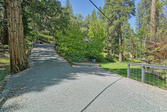4965 Clear Creek Rd, Placerville, CA 95667