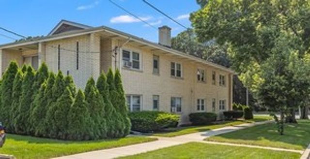 1245 La Grange Road 1F, La Grange Park, IL 60526