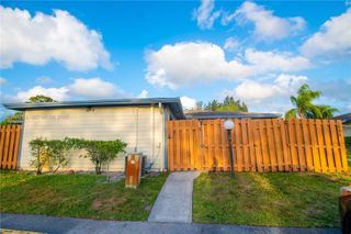 1804 My Place, West Palm Beach, FL 33417