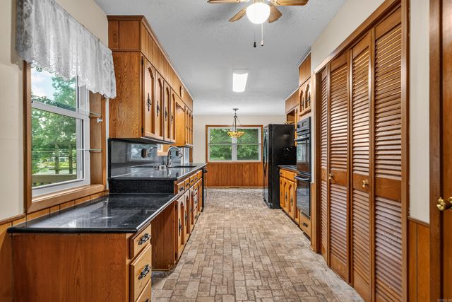 100 Kirkwood Street, Hot Springs, AR 71913