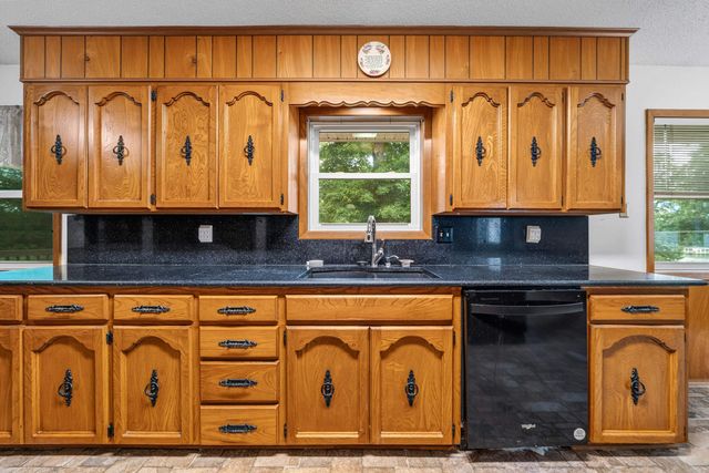 100 Kirkwood Street, Hot Springs, AR 71913
