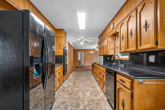 100 Kirkwood Street, Hot Springs, AR 71913