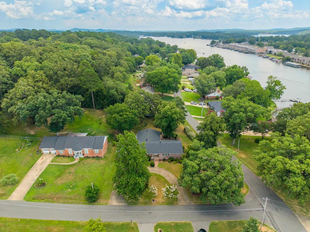100 Kirkwood Street, Hot Springs, AR 71913